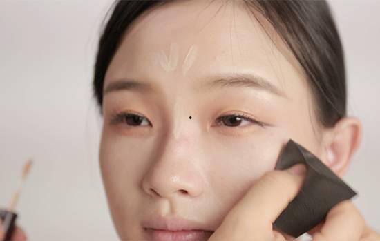 女生淡妆教学爆料视频,美妆达人教你打造清新自然妆容  第2张